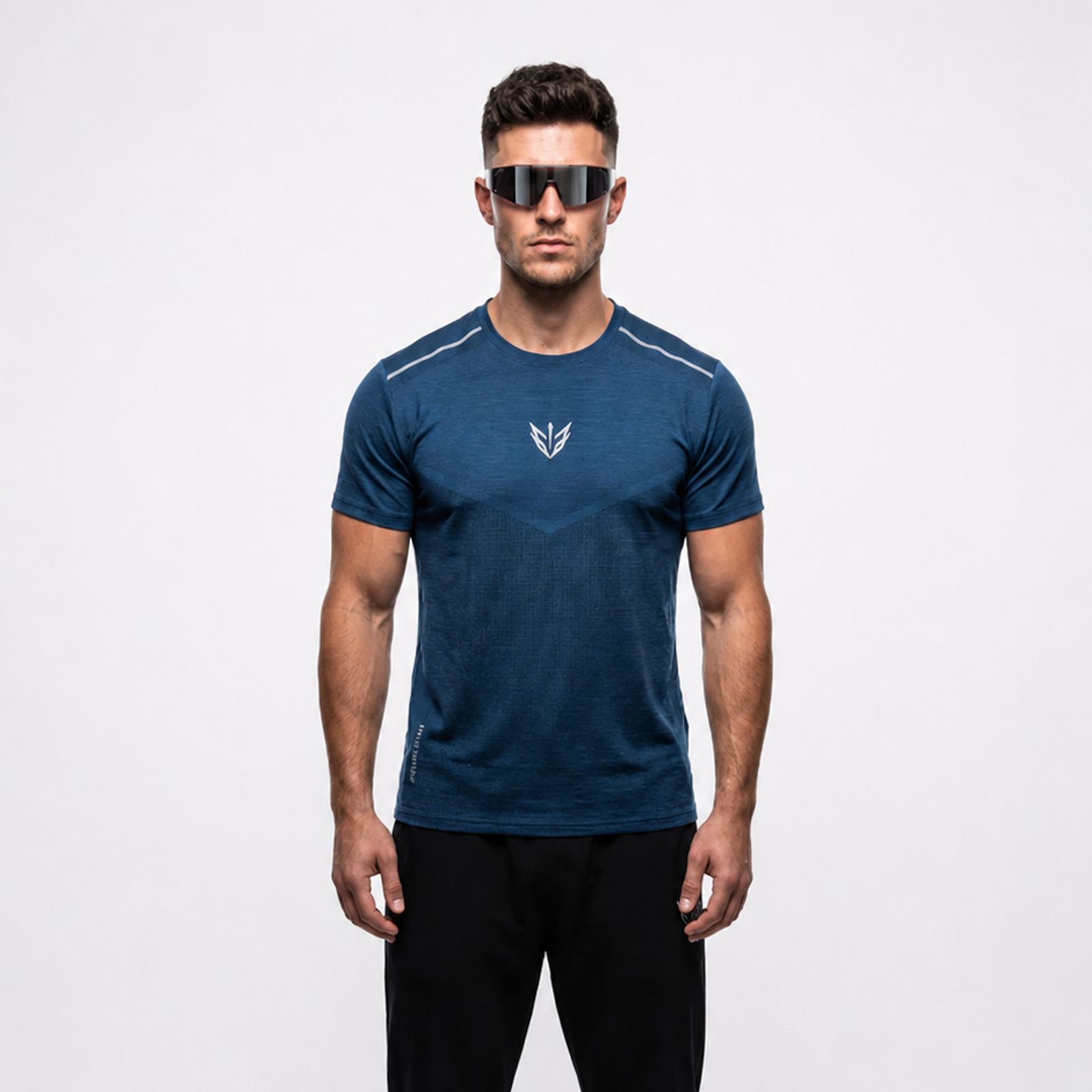 EVUNO Apex 01 Performance Tee in Cobalt, front fit